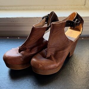 Free people Amber orchard clog